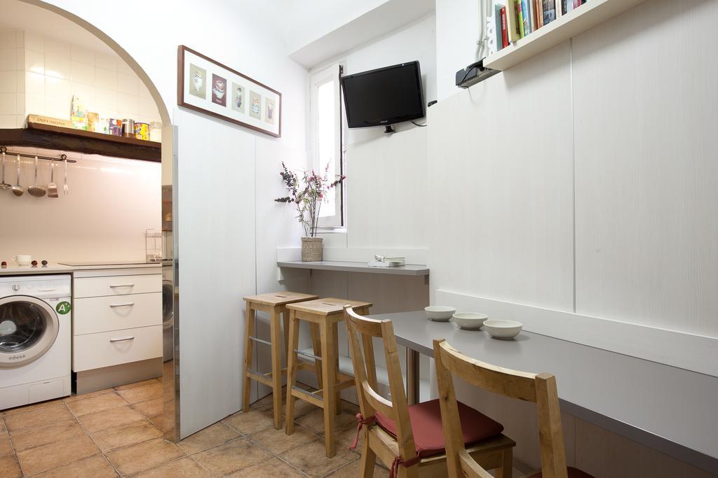 Pension Mariluz Barcelona Buitenkant foto