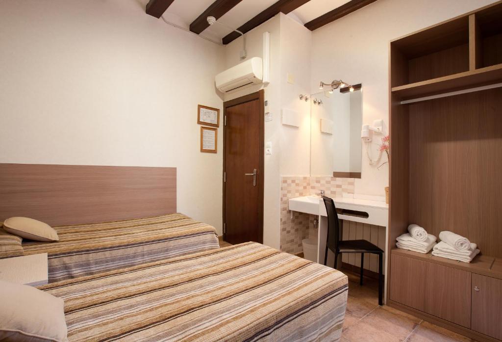Pension Mariluz Barcelona Kamer foto